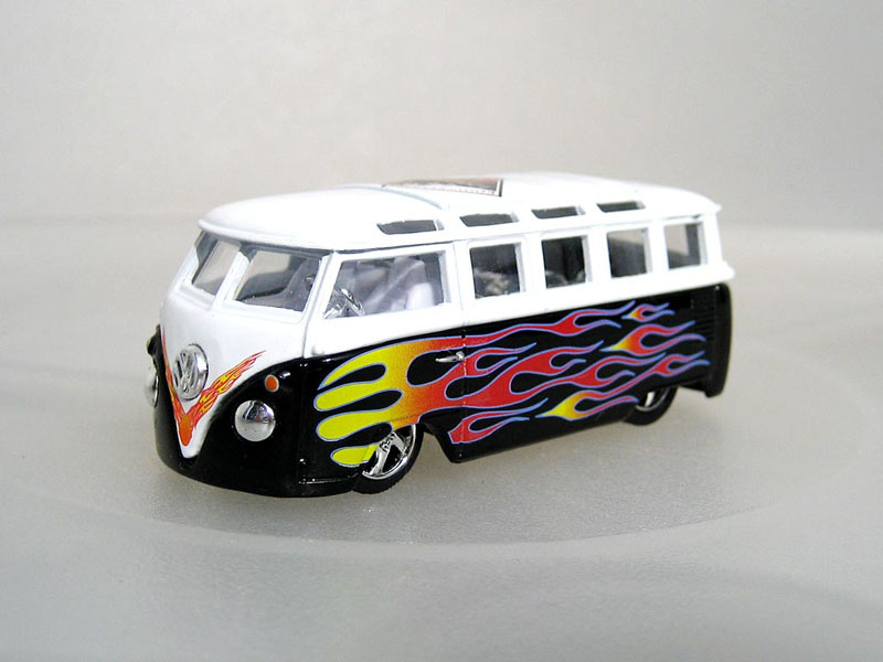 microbus_kentucky_derby